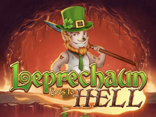 Ein Irischer Kobold steht bei Leprechaun goes to Hell mit Speer im hoellischen Untergrund