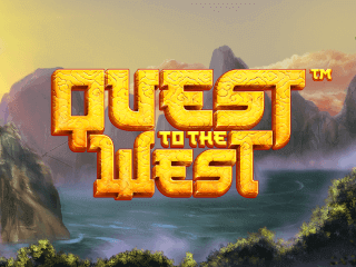 Gelber Quest to the West Schriftzug vor einer nebligen Berglandschaft.