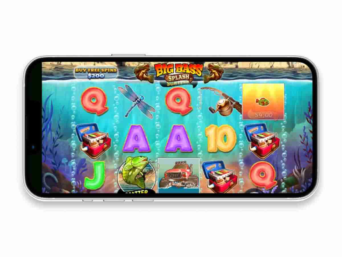 Big Bass Splash reels against ocean background displaying Scatters and Fish Multipliers with modified values.